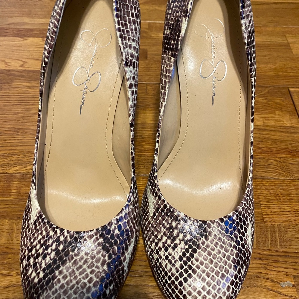 Jessica Simpson high heels